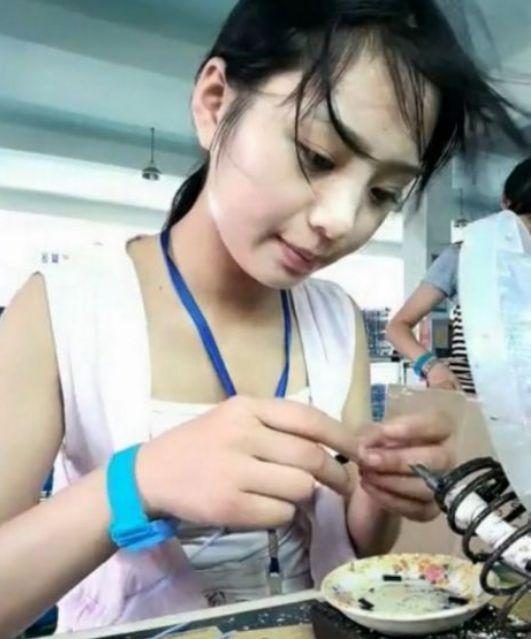 才三个指头就撑不住了